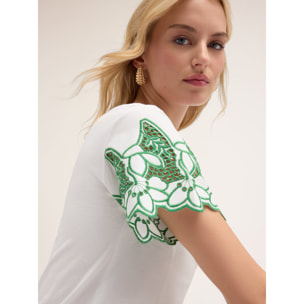 Motivi - Camiseta con mangas bordadas - Verde