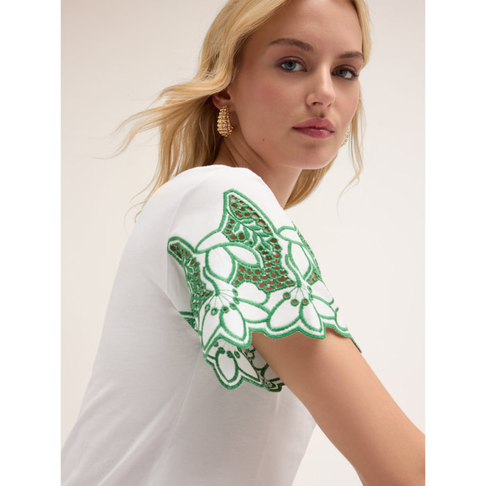 Motivi - Camiseta con mangas bordadas - Verde