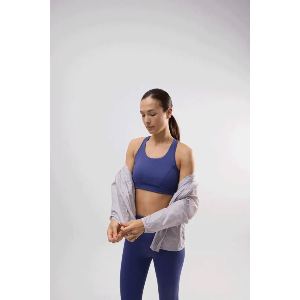 Giacca sportiva ripiegabile con cappuccio regolabile blu navy