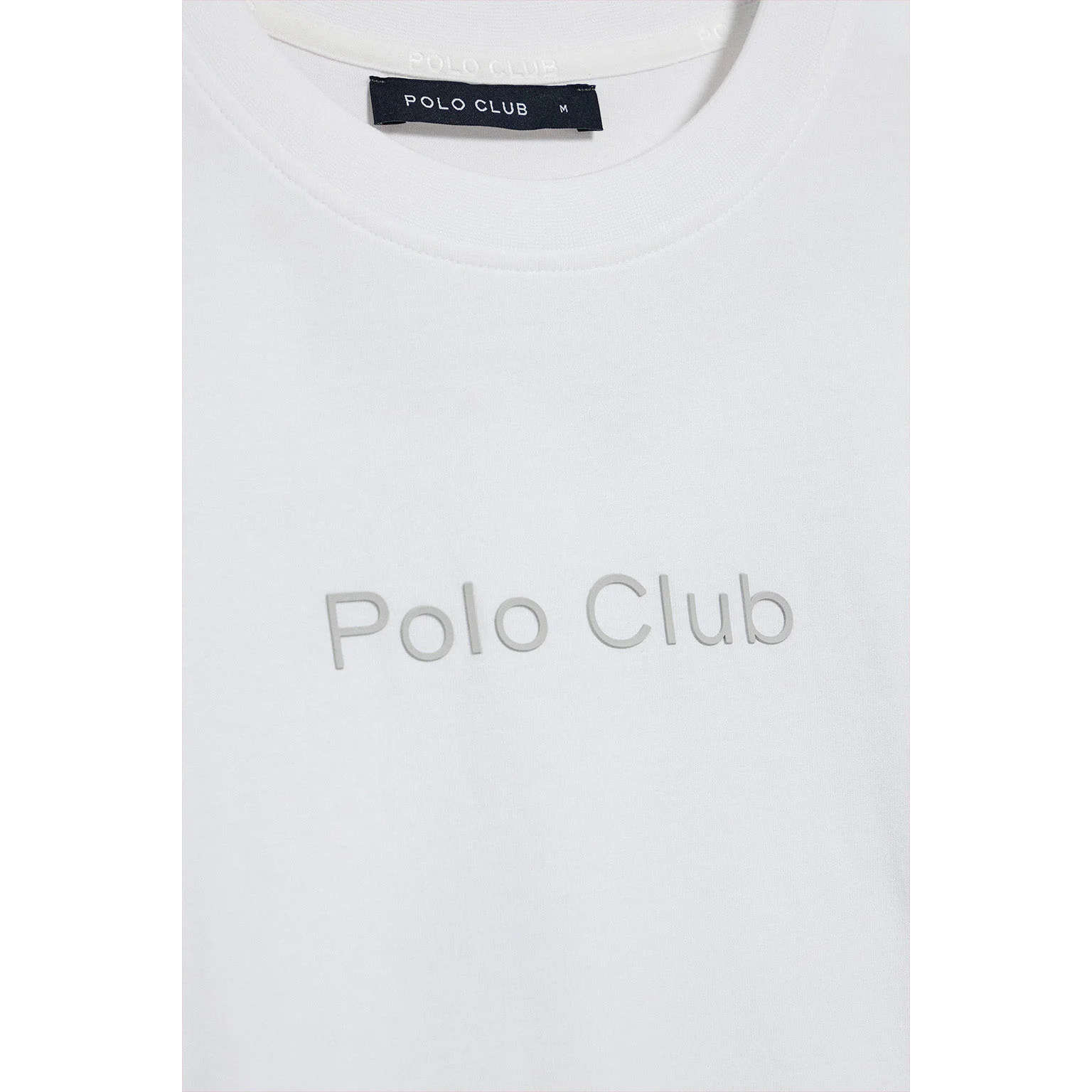 Camiseta blanca de manga corta y cuello redondo con logotipo Polo Club