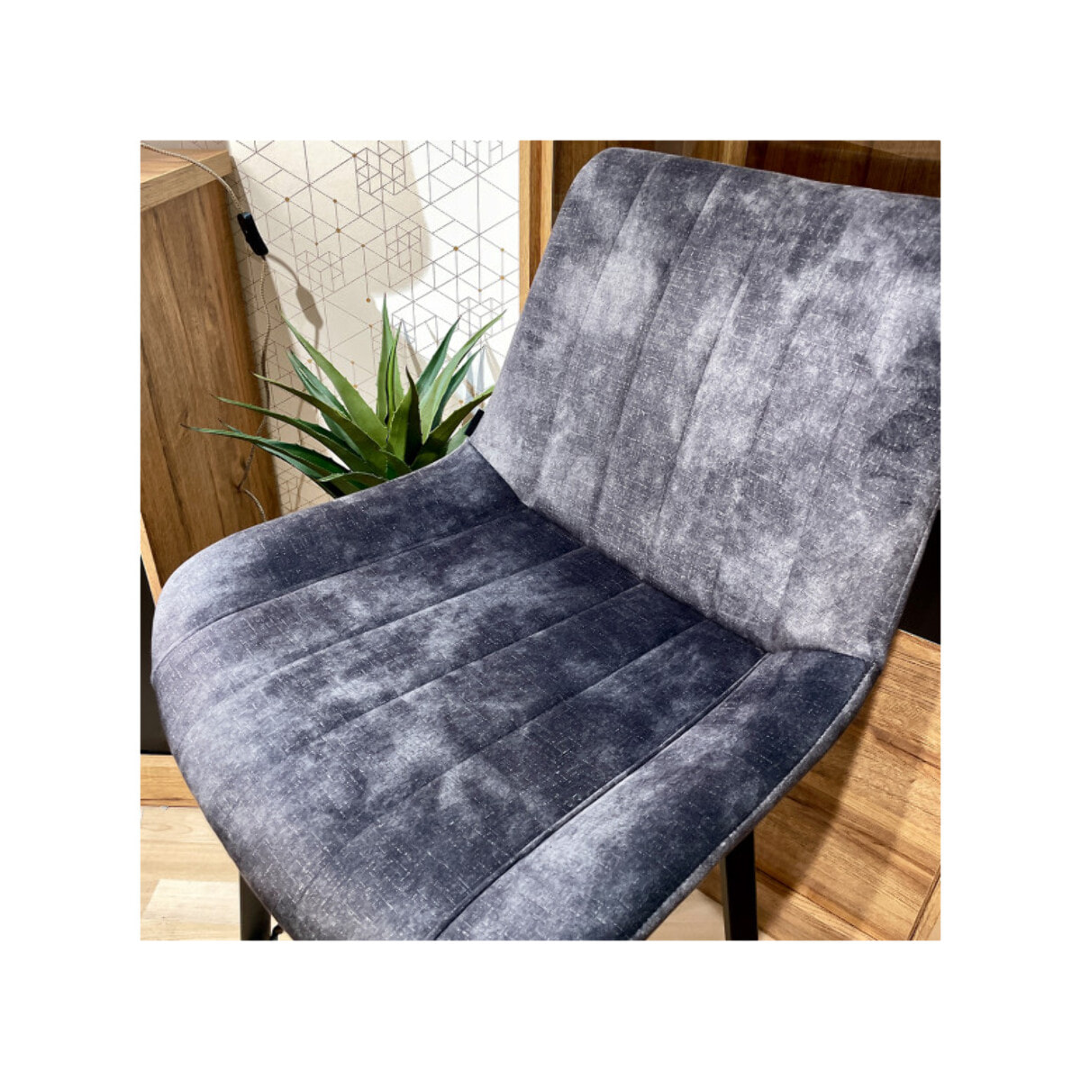 Tabouret de bar rembourré et capitonné en velours - EMMA 2