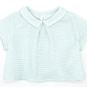 Camisa estampada de rayas verdes. Con cuello y pliegue en el cuello.