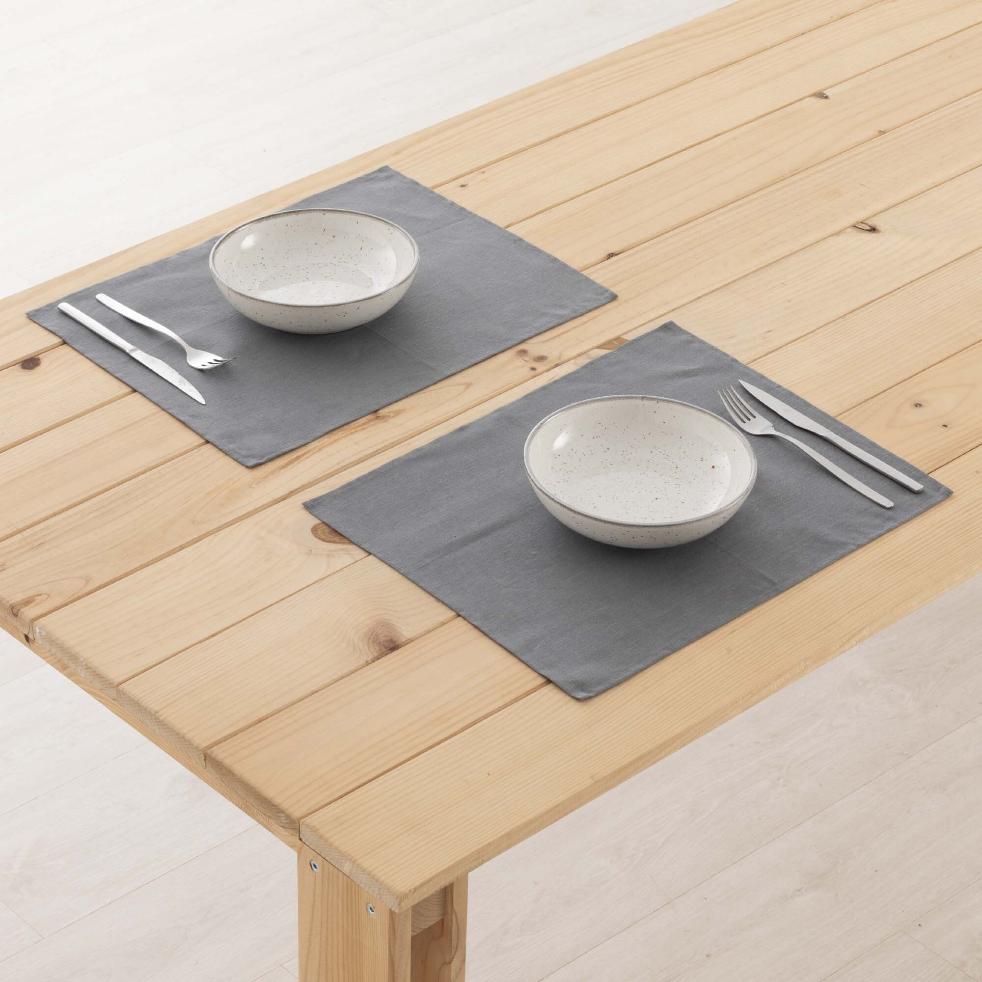 Lot de 2 sets de table imperméables et anti-taches 100% lin Anthracite 45x35 cm