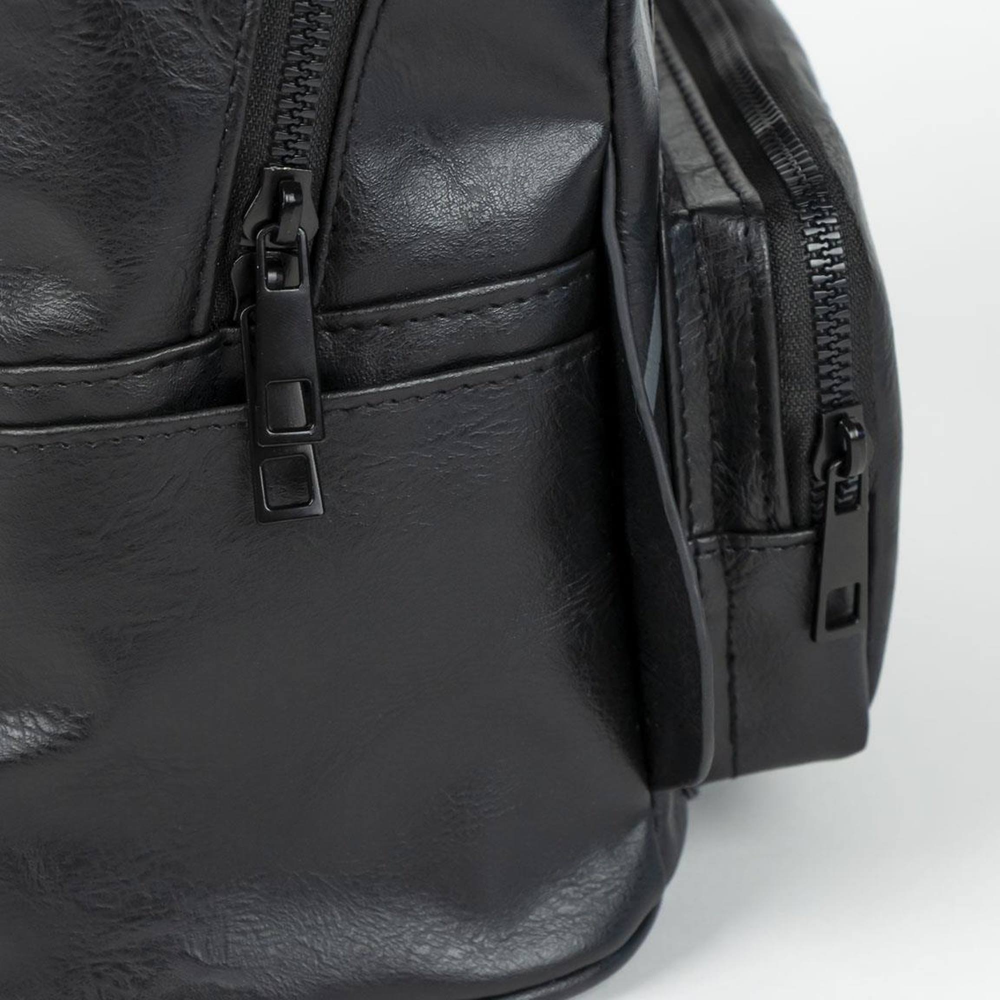 Mochila casual de star wars - color negro - 22.5x22.5x7.cm - fabricada en pu - estampado de darth vader