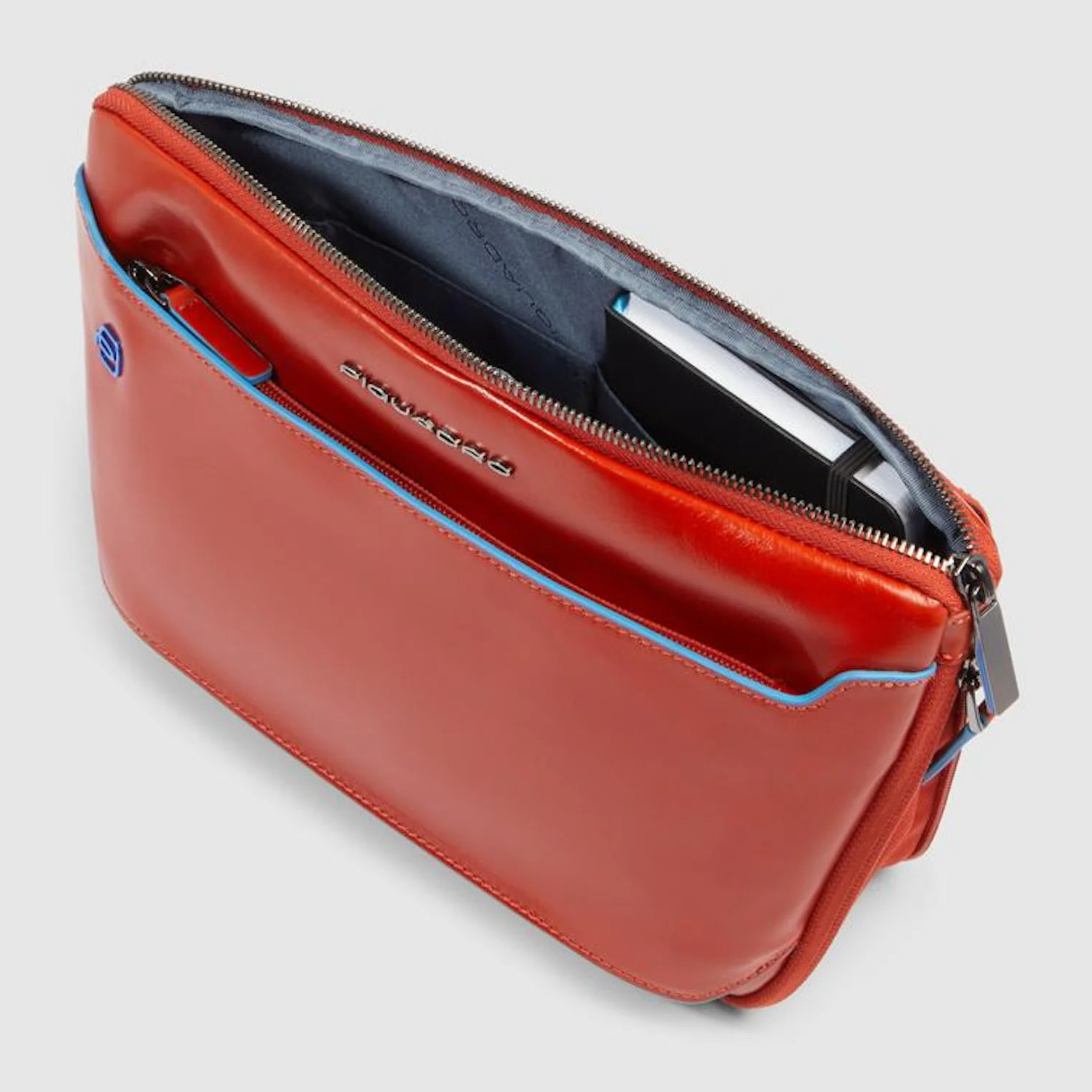 Piquadro Marsupio piatto espandibile in pelle con attacchi tracolla riposizionabili e tasca per AirPods®