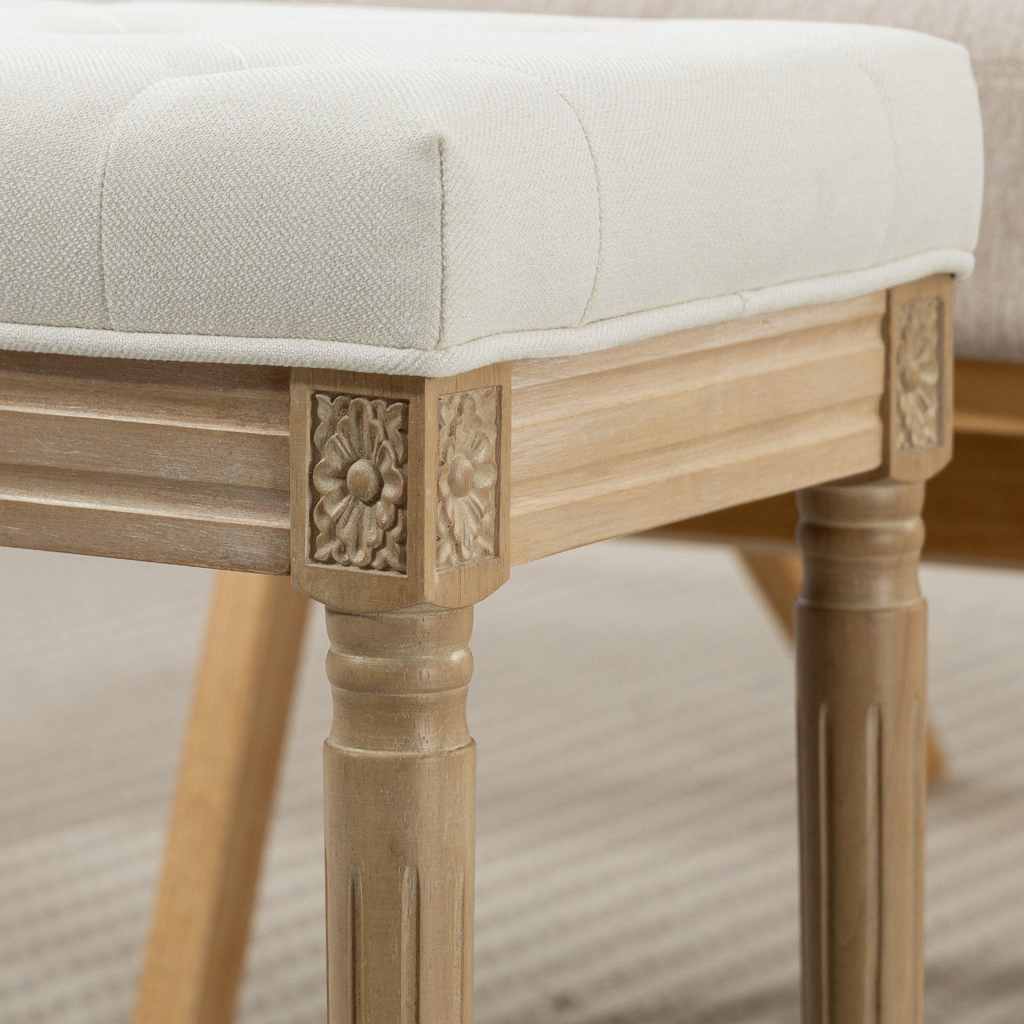 Reposapiés Salón Rústico, Taburete Bajo Tapizado en Lino Sintético con Patas Talladas de Madera, Otomana para Dormitorio, Sofá, Beige