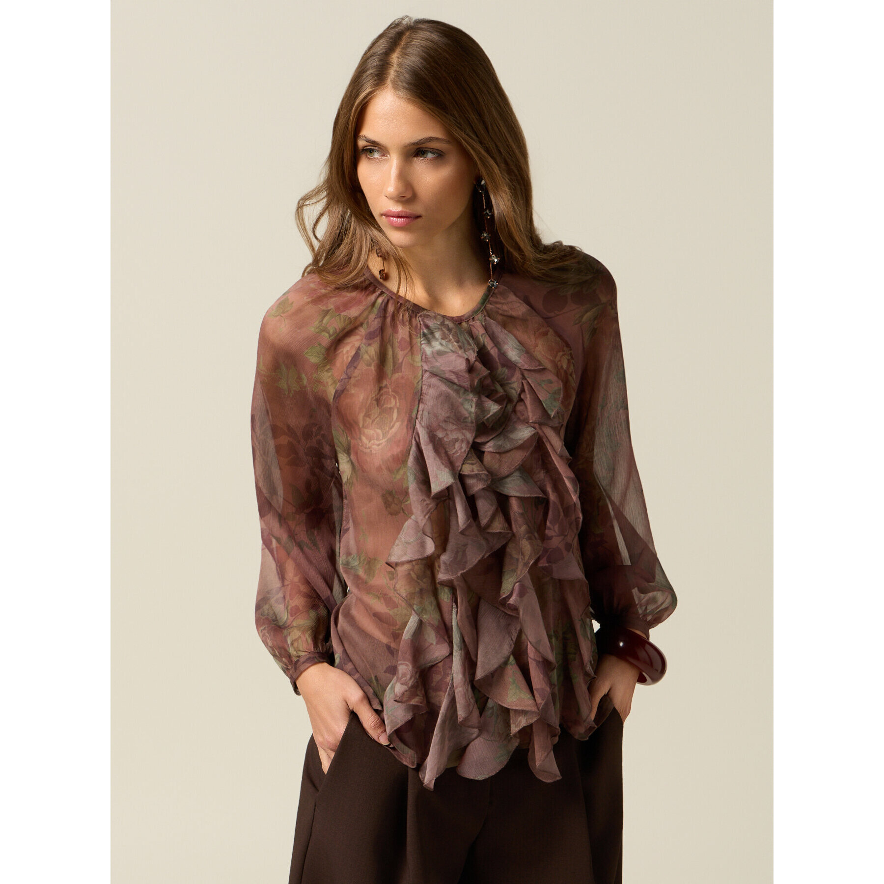 Oltre - Blusa fantasia con volant - Marrone