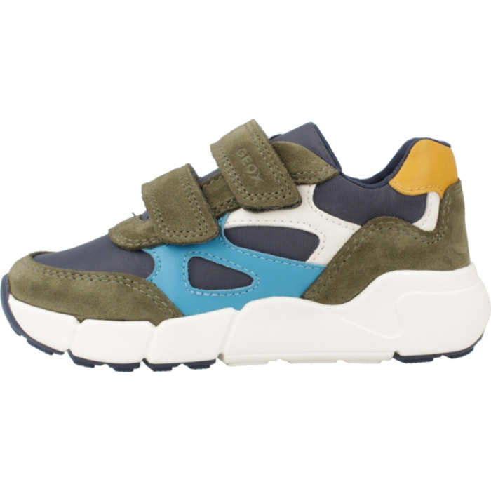 Zapatillas Niño de la marca GEOX  modelo B FLEXYPER MINI BOY VERDE