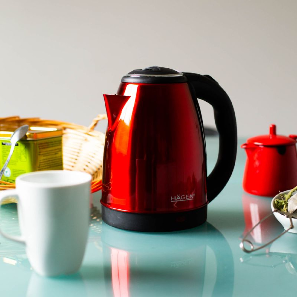 Bouilloire électrique 1.8L inox sans fil Rouge Hagen HA5525-RED