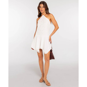 Vestido corto con bordado de lentejuelas