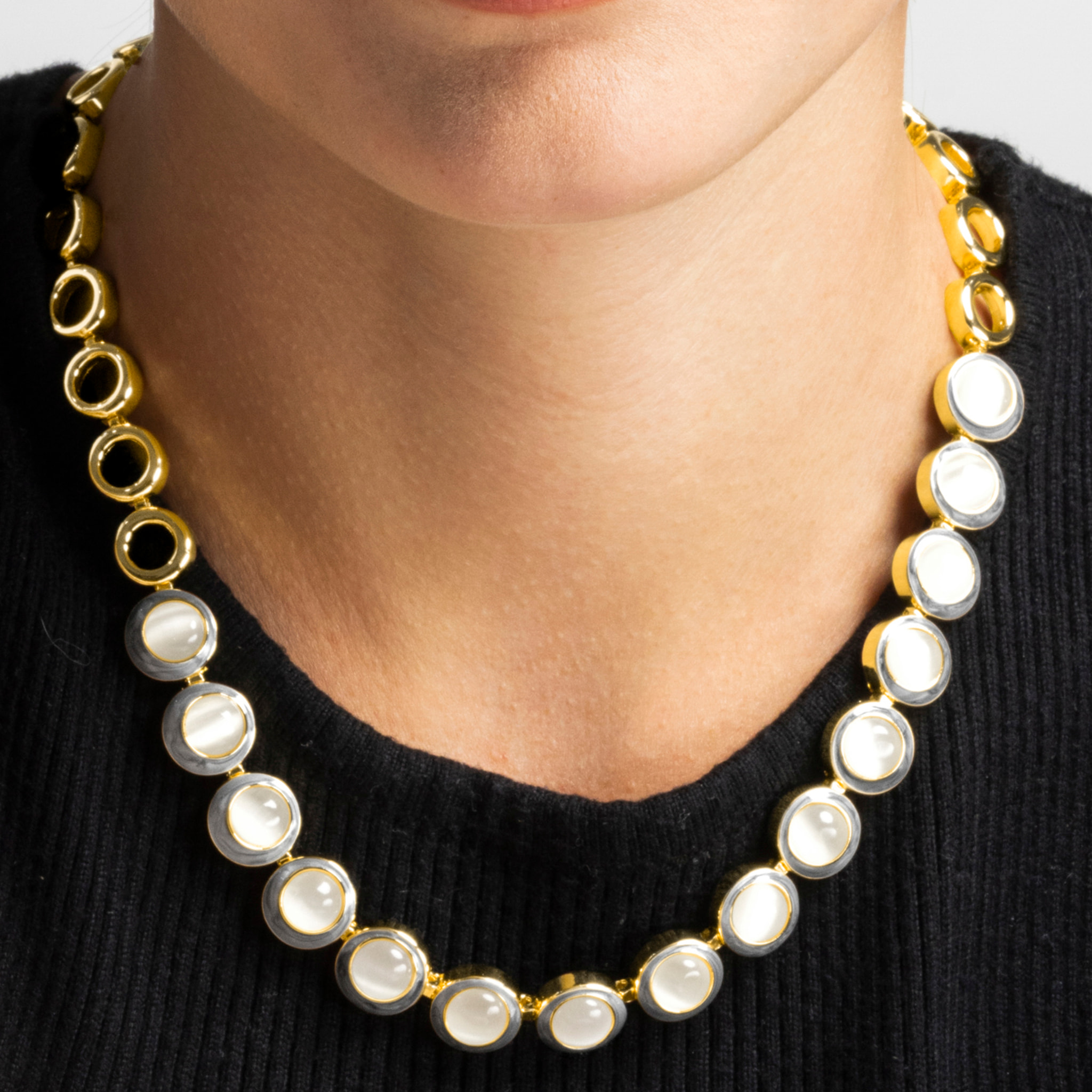 Collar con Ojo de Gato acabado oro 18k