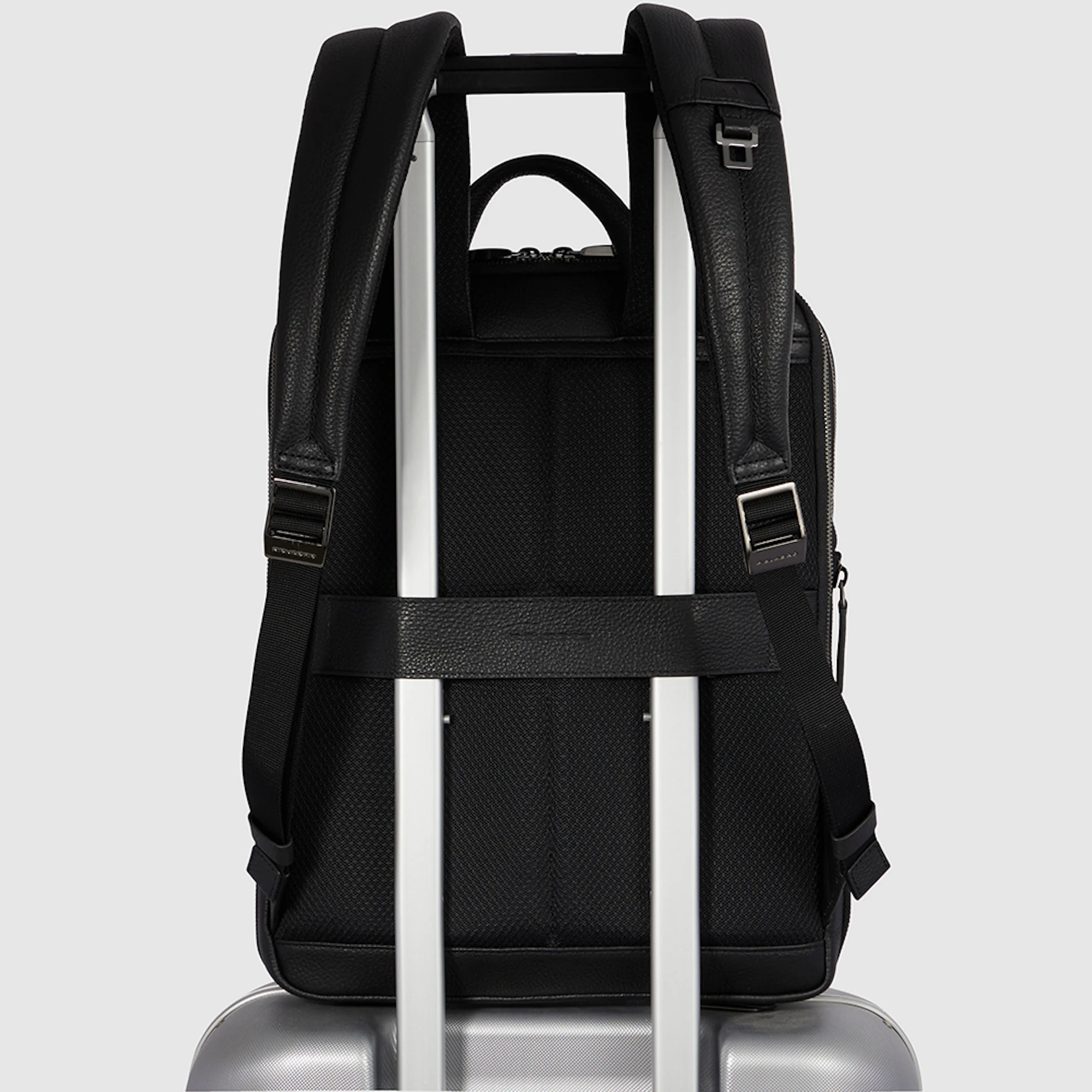 Piquadro Expandable, slim 14 computer backpack