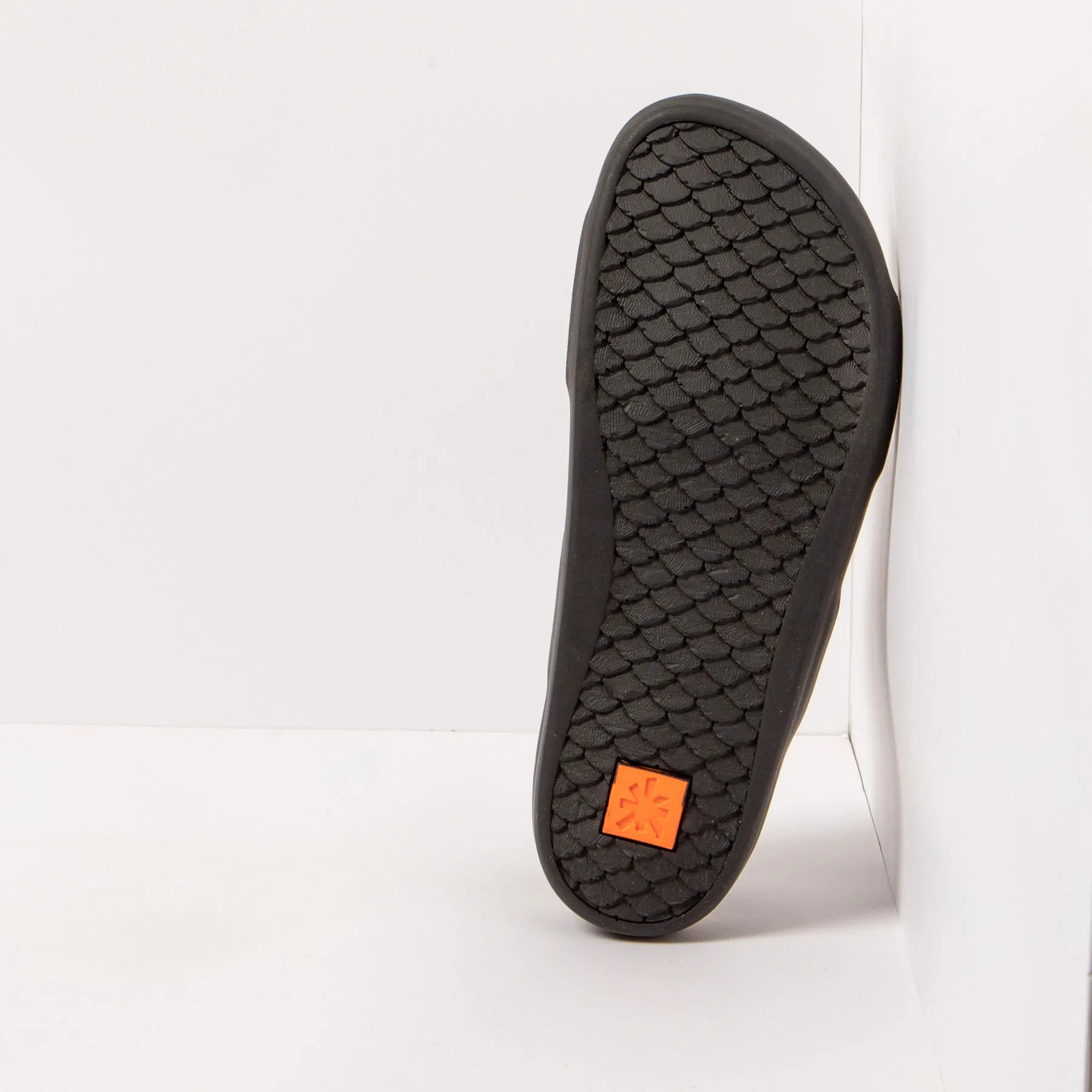 Sandalias 1386S SILK SUEDE BLACK/ BIARRITZ color Black