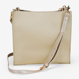 Bolso cuadrado dorado con asa de pañuelo