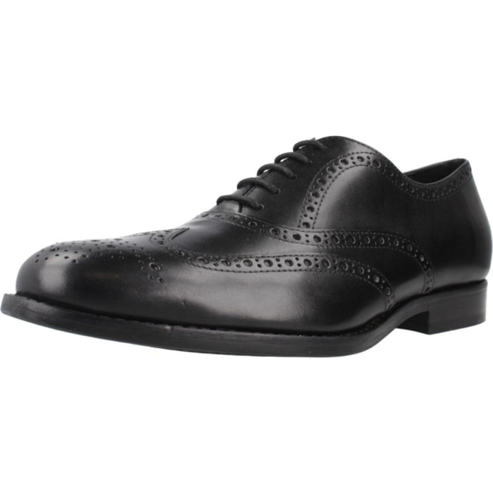 Zapatos de Vestir Hombre de la marca GEOX  modelo U HAMPSTEAD NEGRO