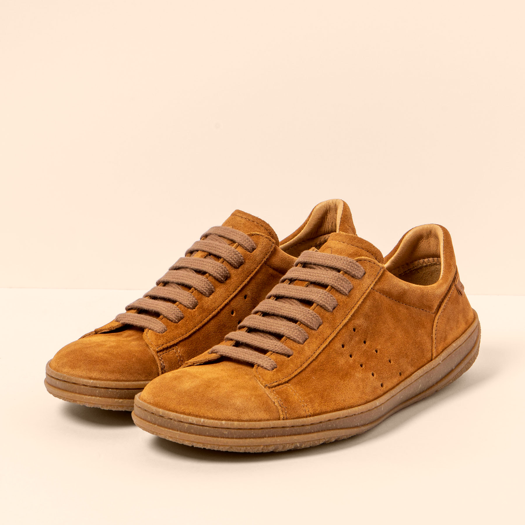 Zapatos N5395 SILK SUEDE TOFFEE /AMAZONAS color Toffee