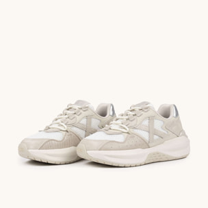 Zapatilla de Diseño Futurista en Gris y Rosa con Silueta Dinámica MUNICH NEXA WMN 24