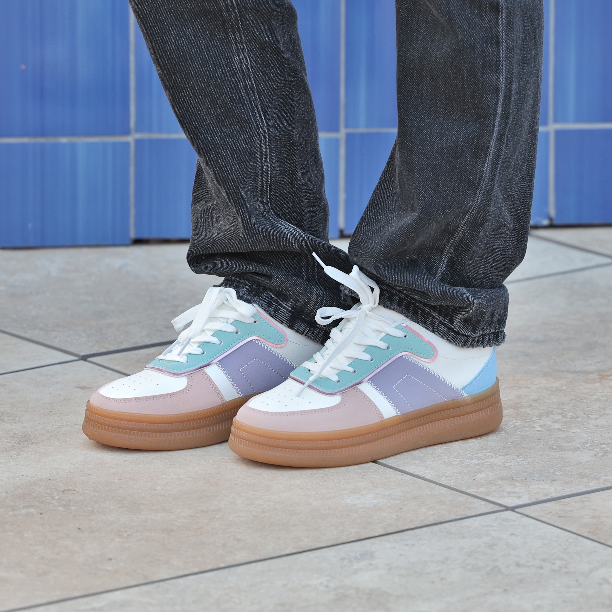 Sneakers in simil pelle multicolore