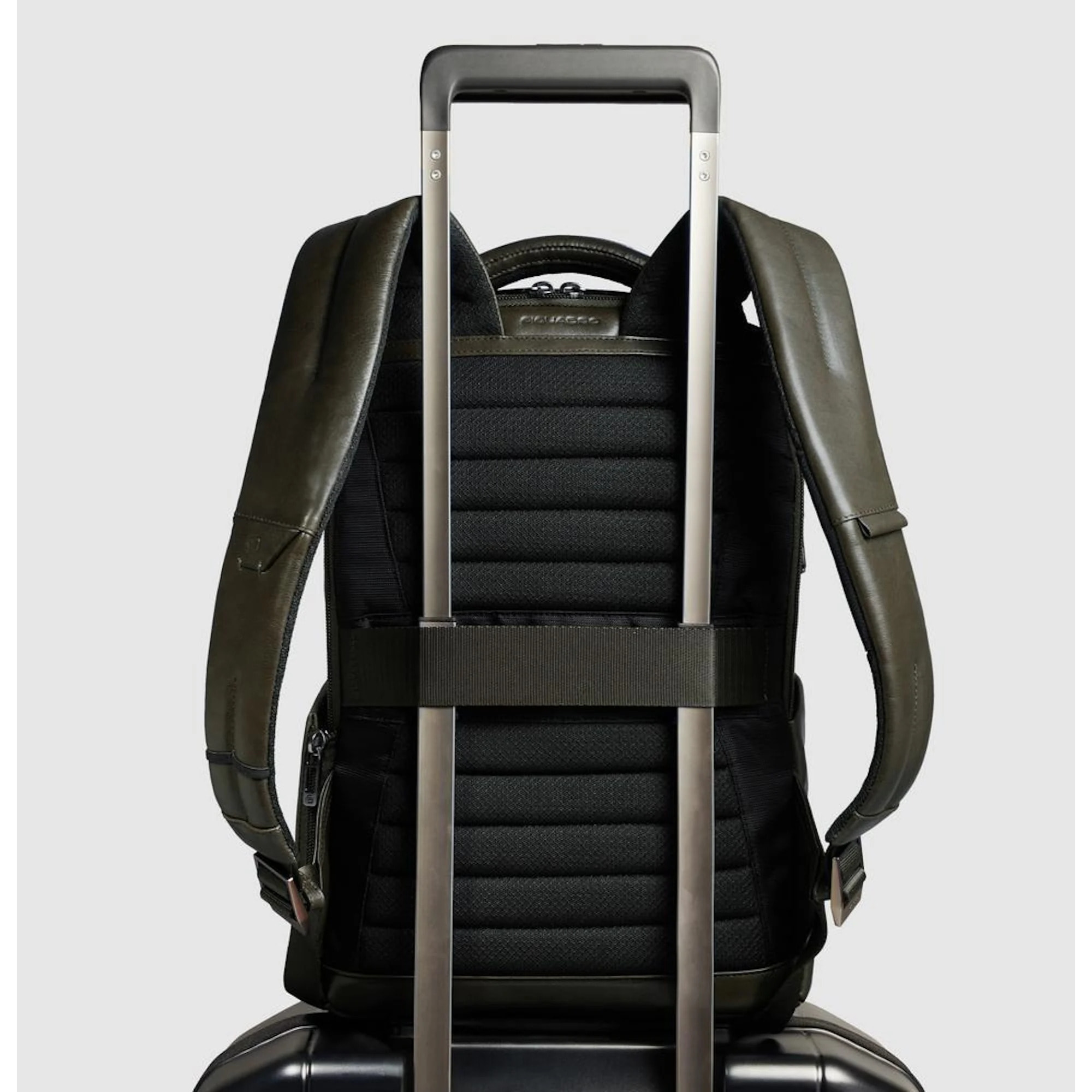 Piquadro Zaino personalizzabile porta pc e iPad® con protezioni antiurto e RFID