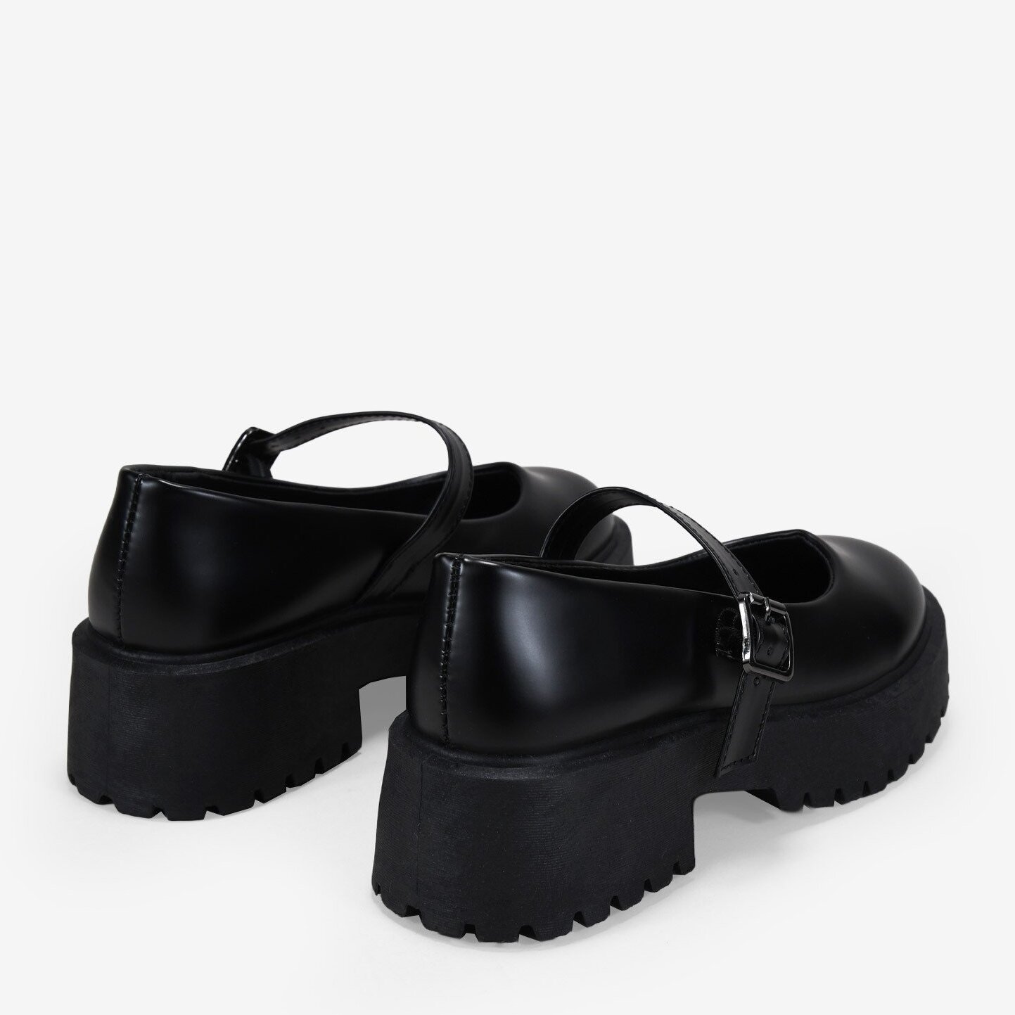 Zapatos Mary Jane negros con plataforma
