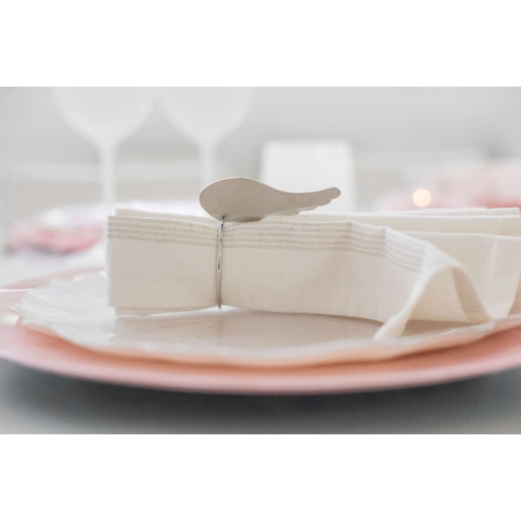 LOT DE 4 RONDS DE SERVIETTES ANGE