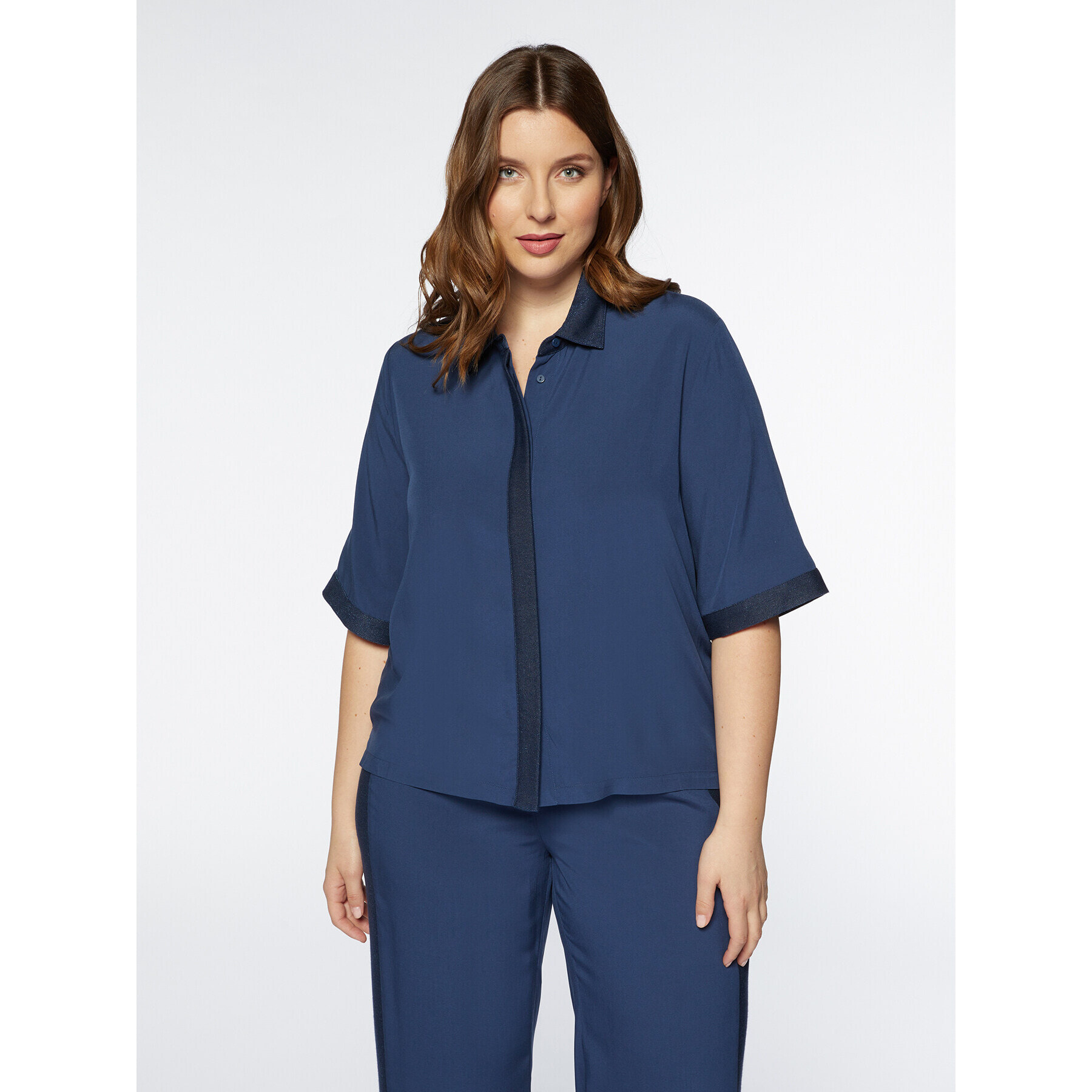 Fiorella Rubino - Blusa con cuello de viscosa ECOVERO™ - Azul