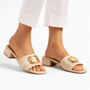 Sandali con accessorio - tacco 3,0 cm