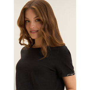 T-shirt cropped in jersey fiammato con risvolto sulle maniche