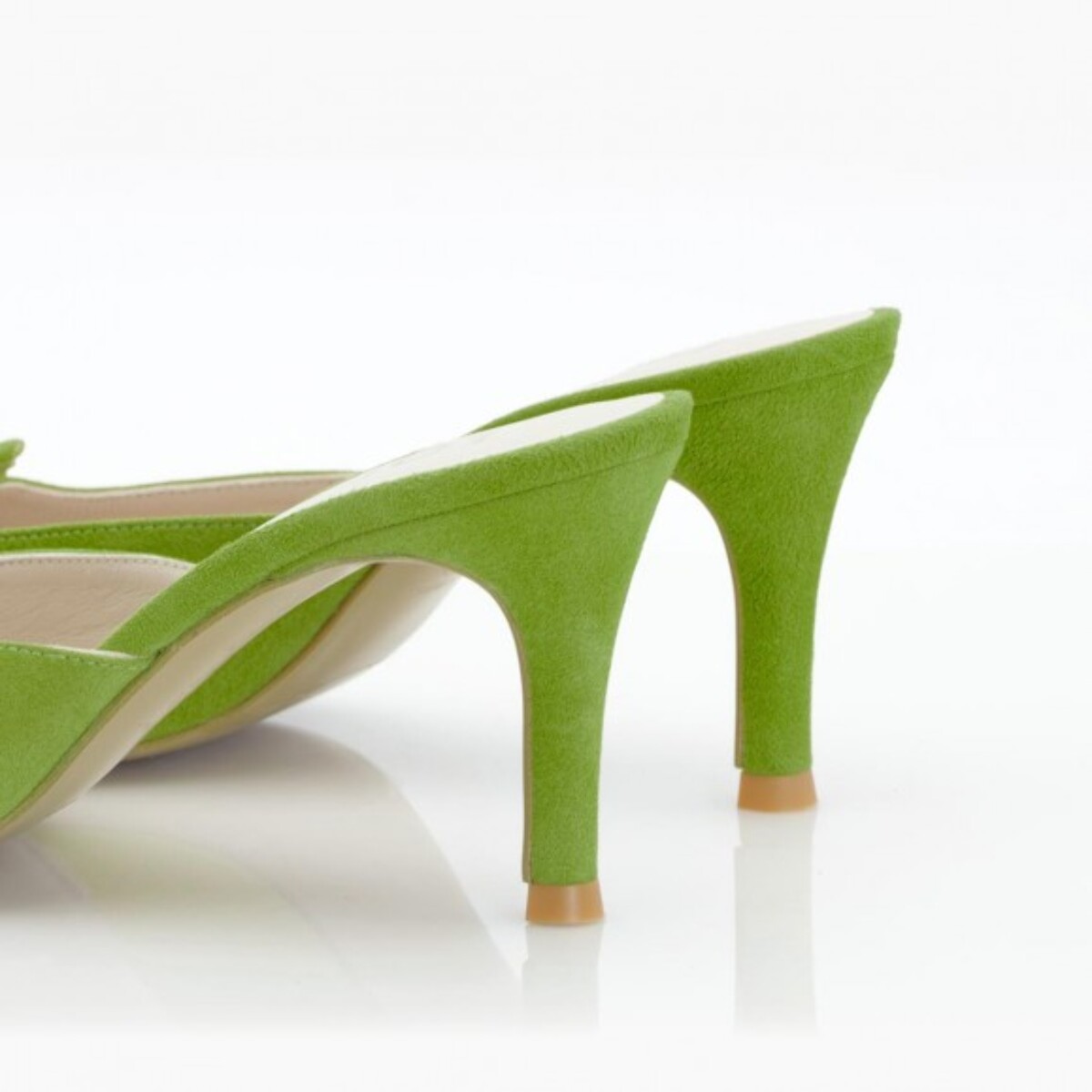 MULES VERDES ELIAN