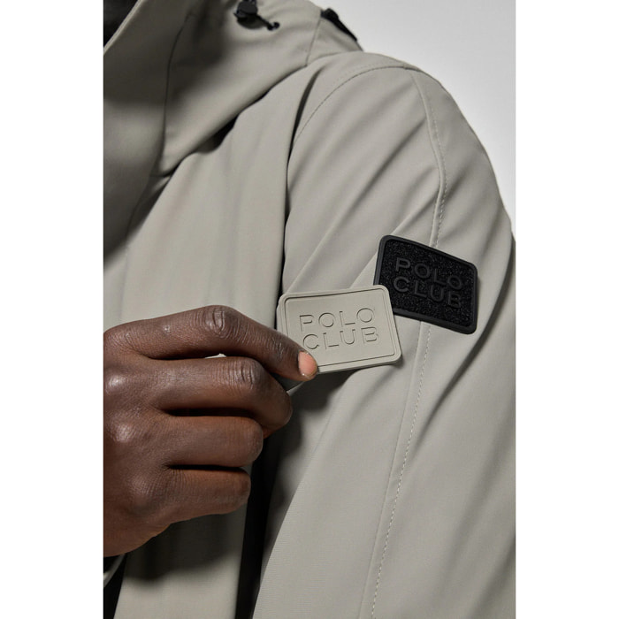 Abrigo Mackey gris piedra de capucha fija y detalles Polo Club