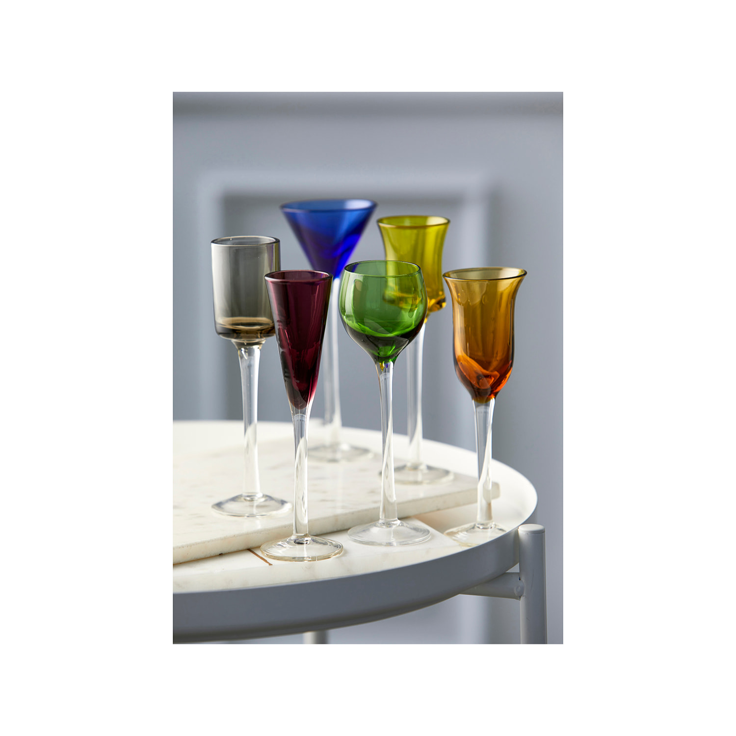 Ensemble de 6 verres à schnaps assortis
