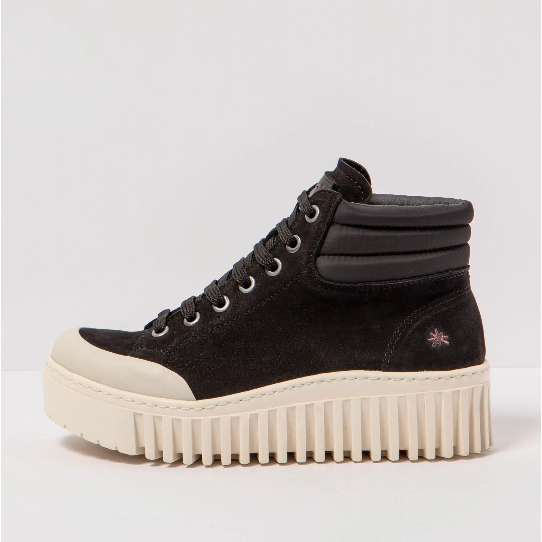 Botines 1532 NOBUCK-W BLACK-CREAM/BRIGHTON color Black-cream