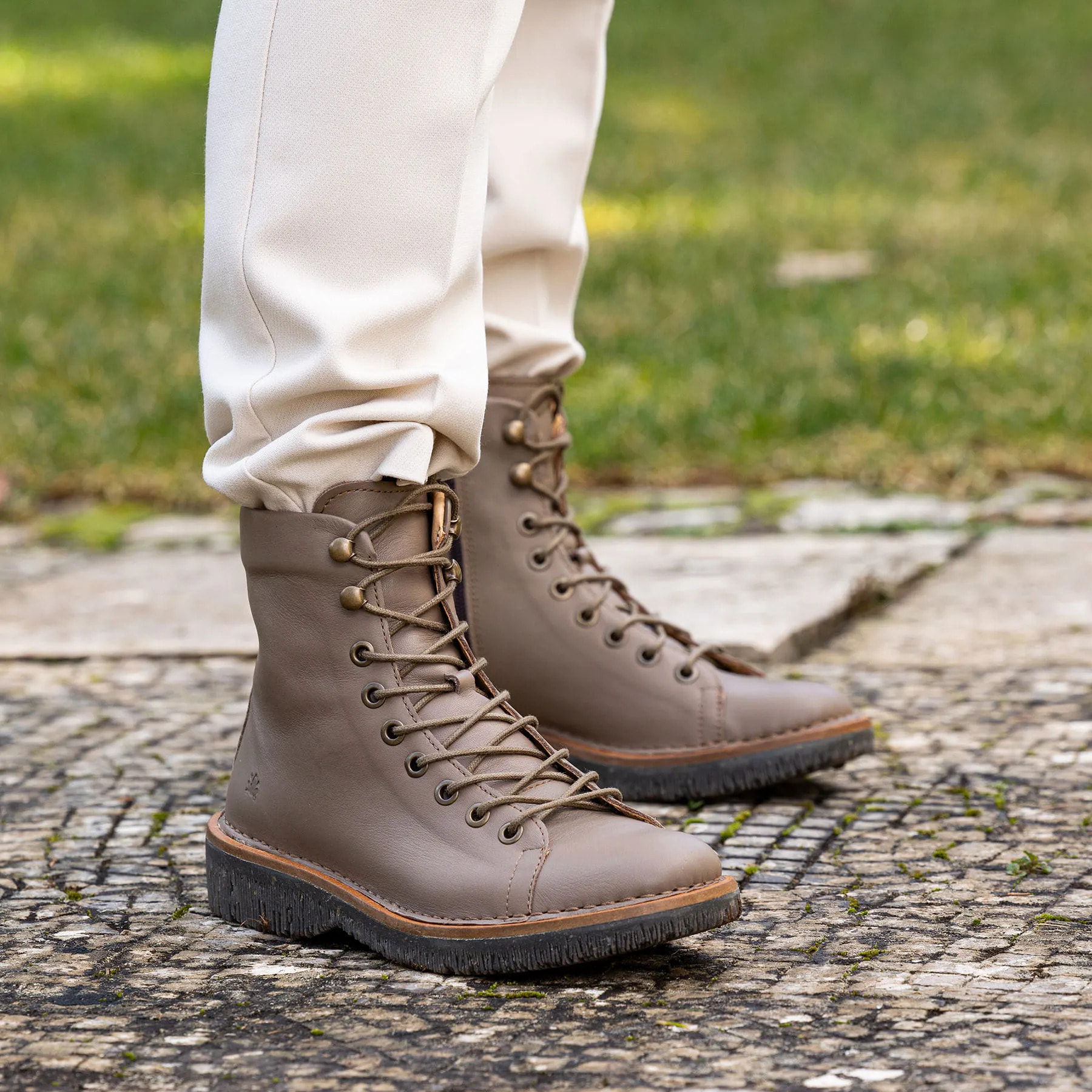 Botines N5572 WAX NAPPA BROWN/VOLCANO color Brown