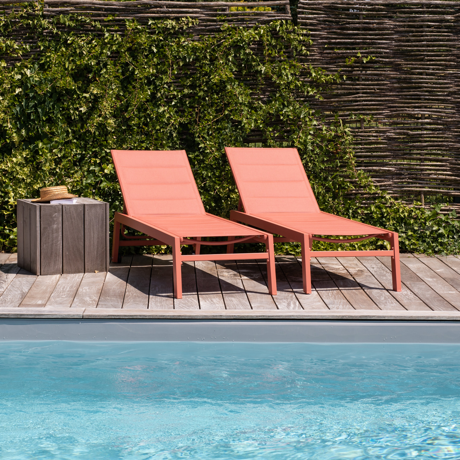 Lot de 2 bains de soleil BARBADOS en textilène terracotta - aluminium terracotta