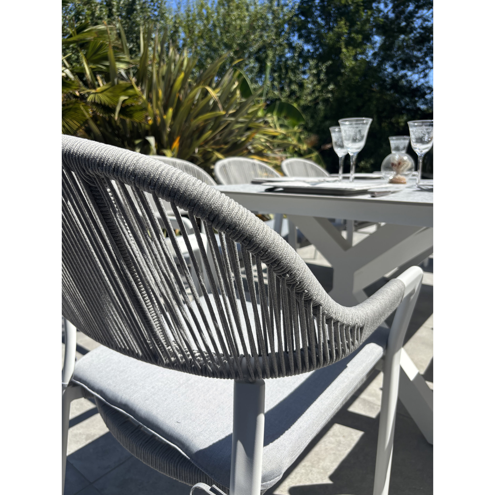 ABELLA - Ensemble repas de jardin 8 places - Blanc