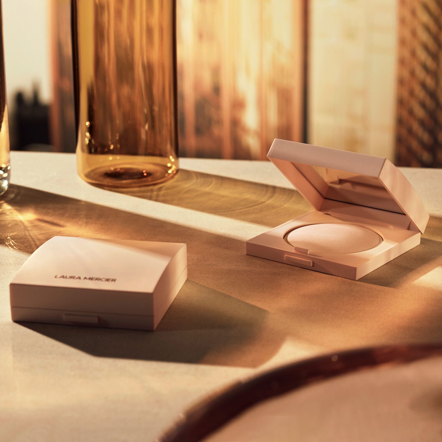 Real Flawless Luminous Perfecting - Pressed Powder