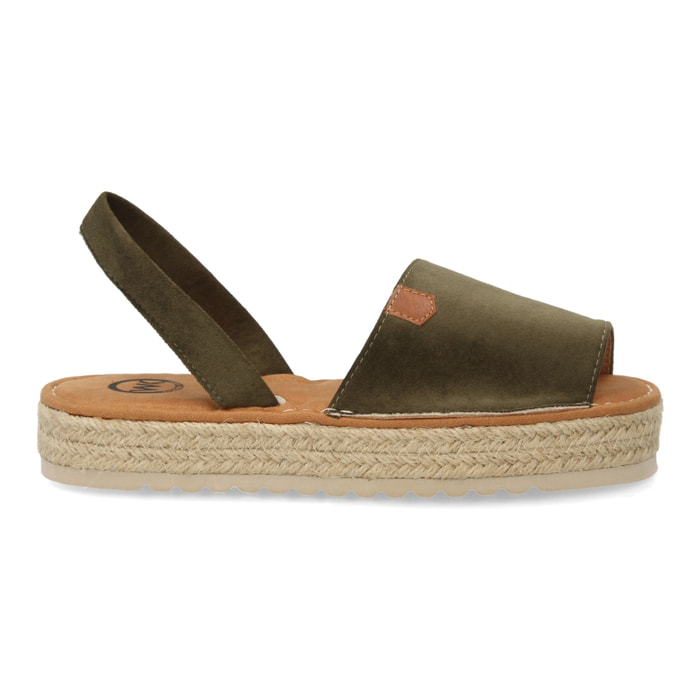 Sandalias estilo menorquina con plataforma