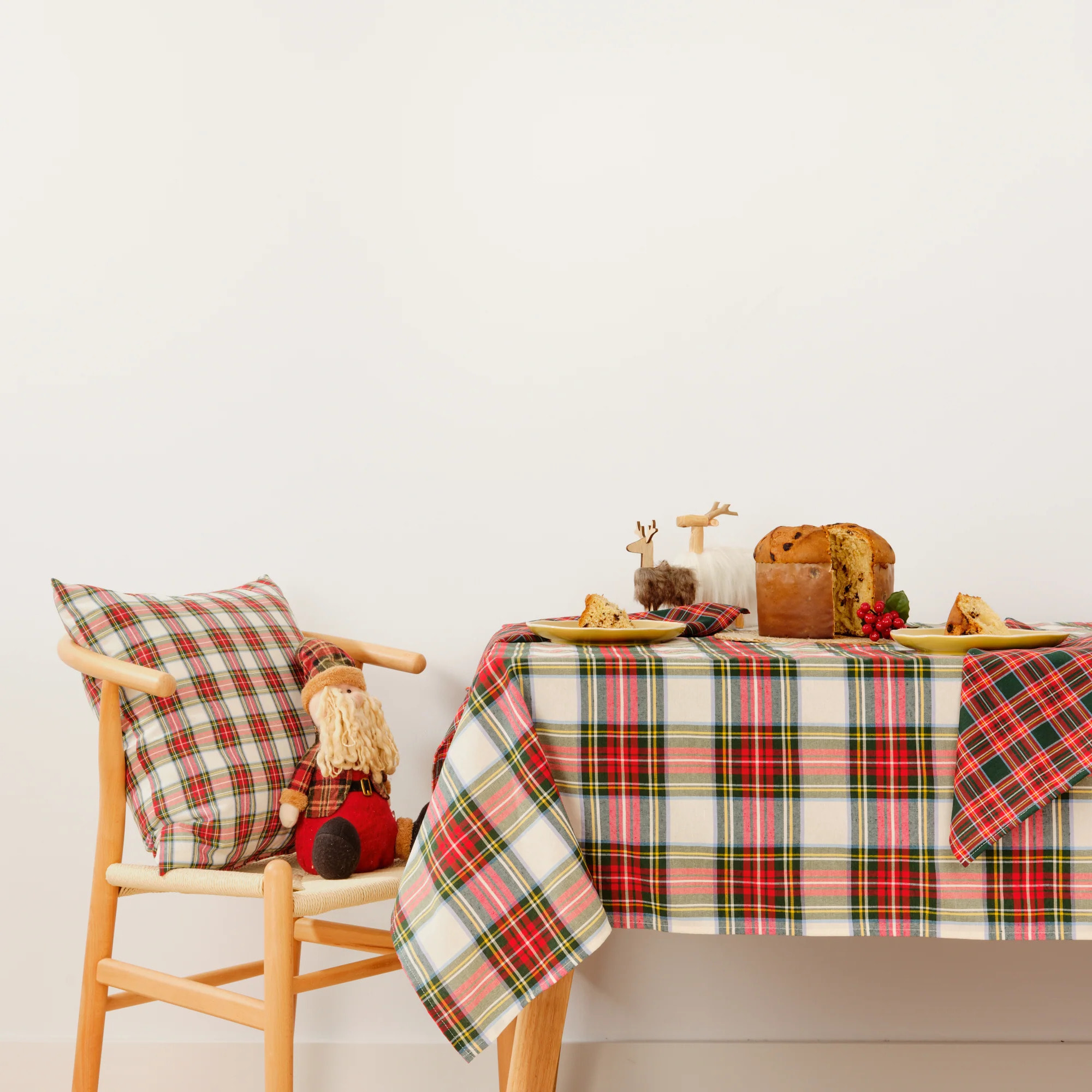 Nappe Anti-tâches Toucher du Tissu Cabal 02