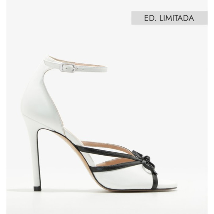 SANDALIAS BLANCAS PADMINI