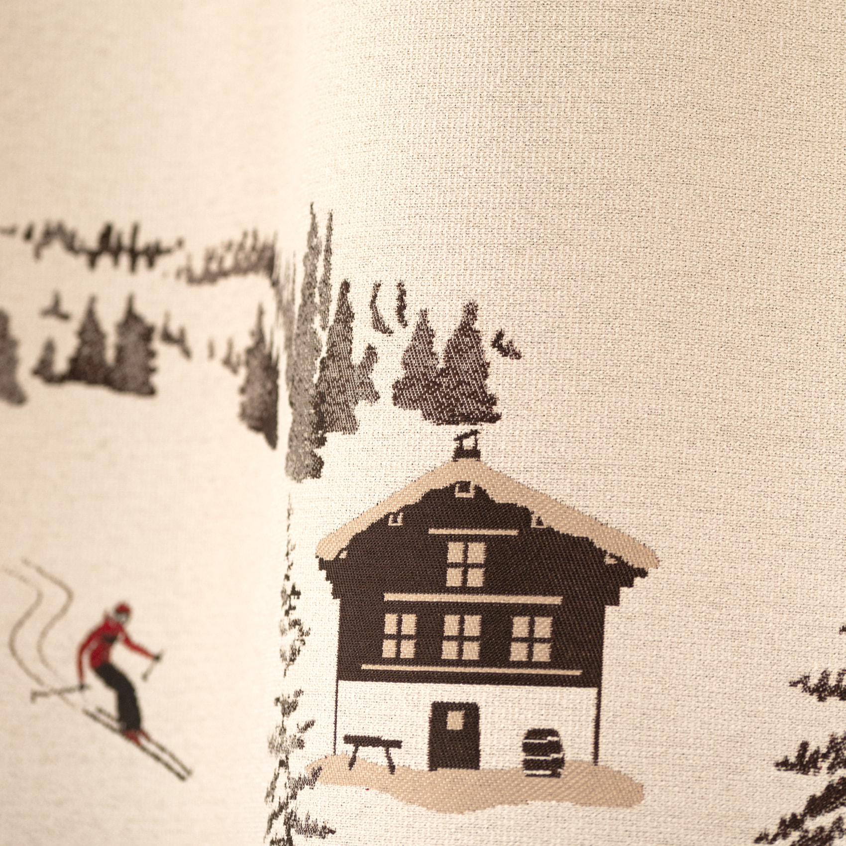 Rideau jacquard à œillets avec motif chalets et sapins - Beige