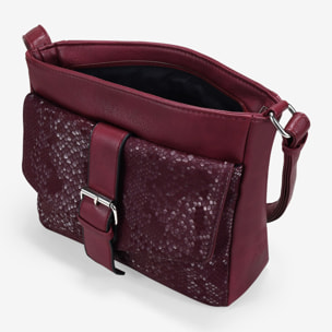 Bolso bandolera burdeos con solapa efecto serpiente
