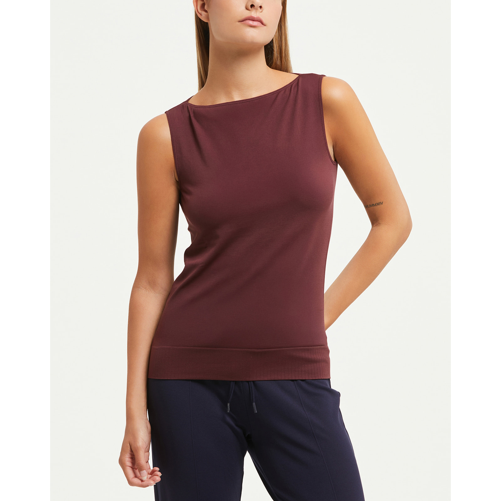 Smanicato scollo barchetta seamless