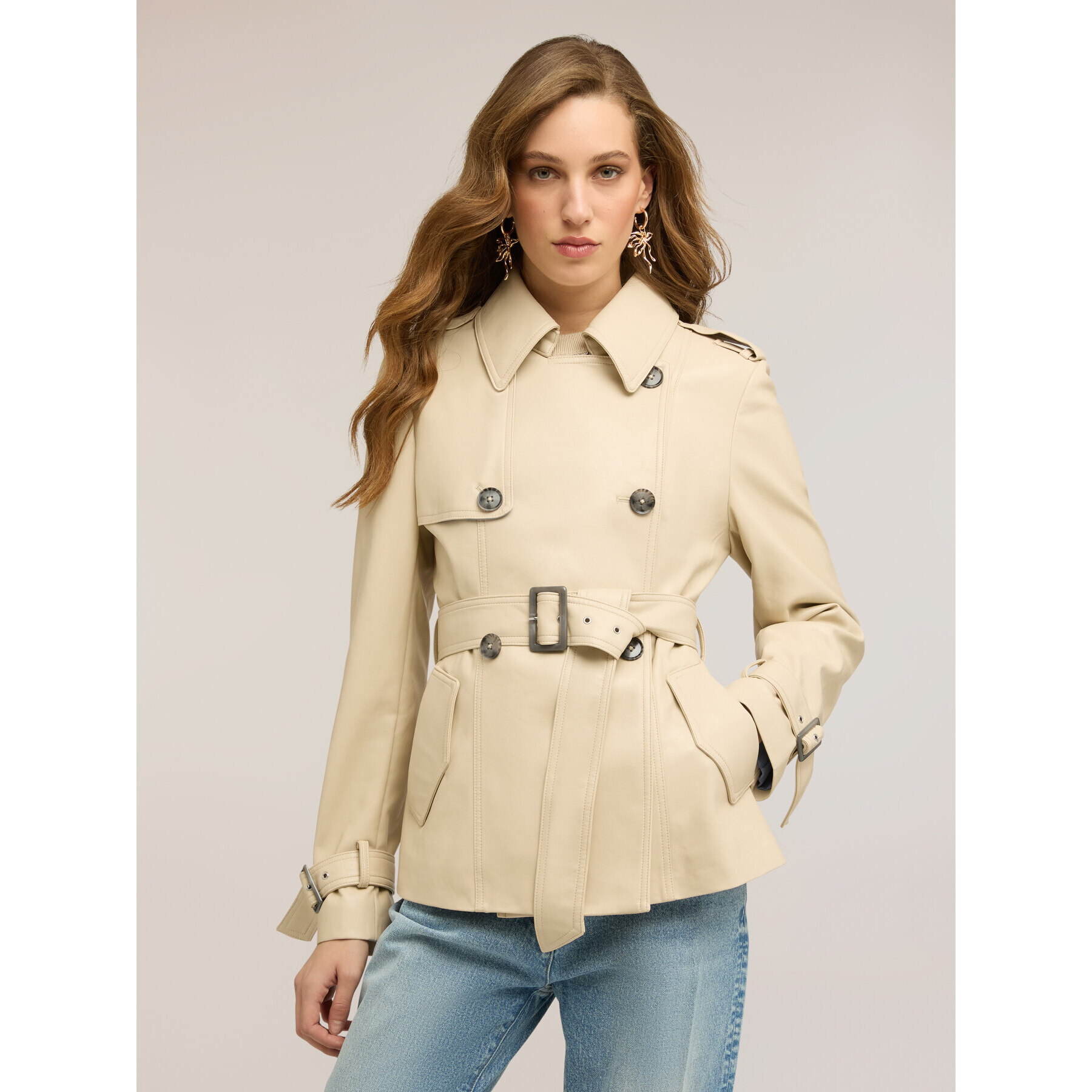 Motivi - Trench corto doble botonadura con cinturón - Beige