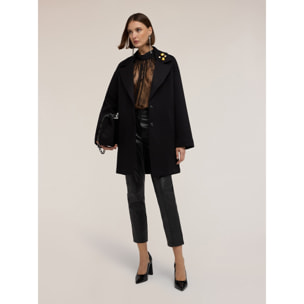 Motivi - Abrigo en scuba con broche joya - Negro