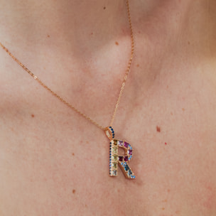 Collar R acabado oro rosa 18k