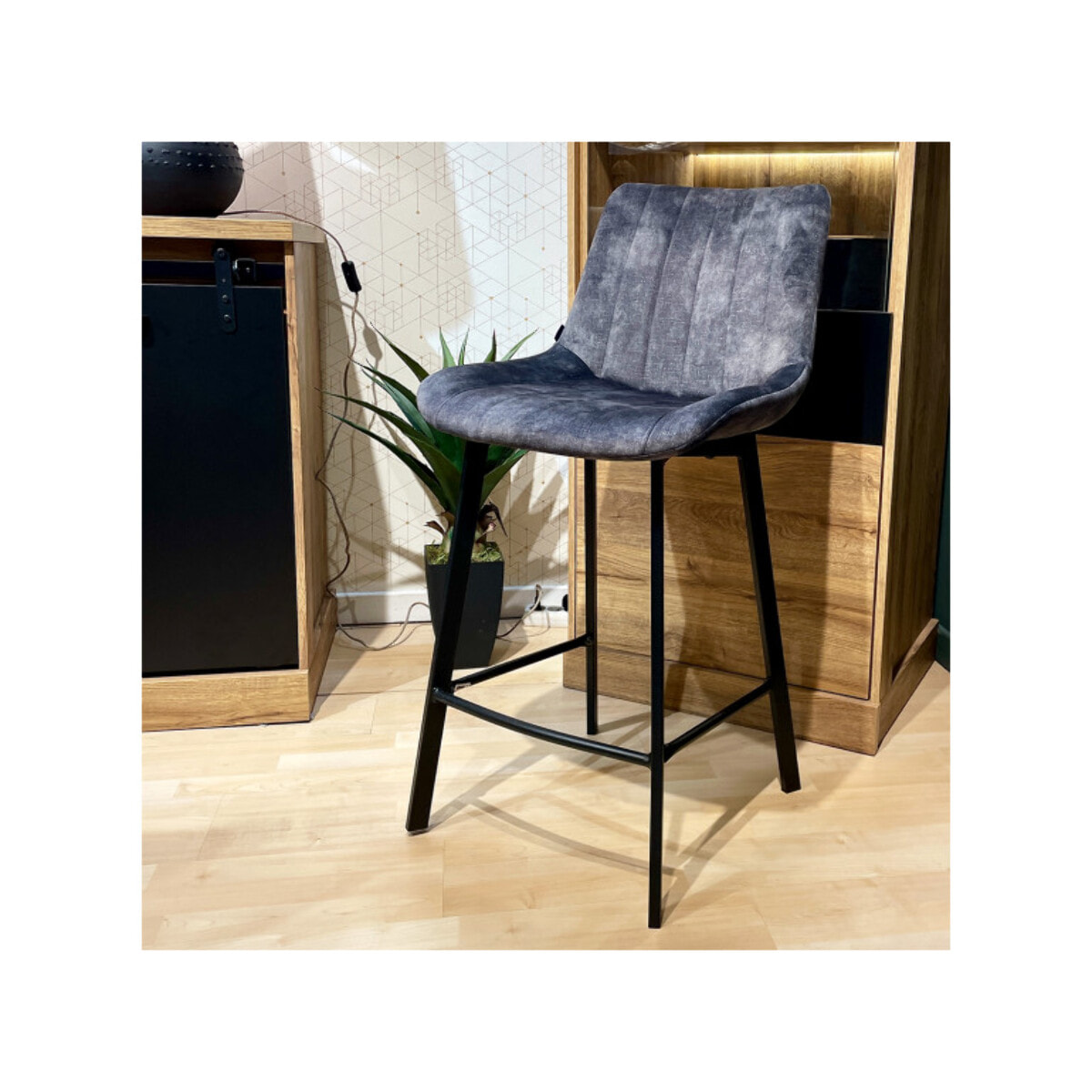 Tabouret de bar rembourré et capitonné en velours - EMMA 2