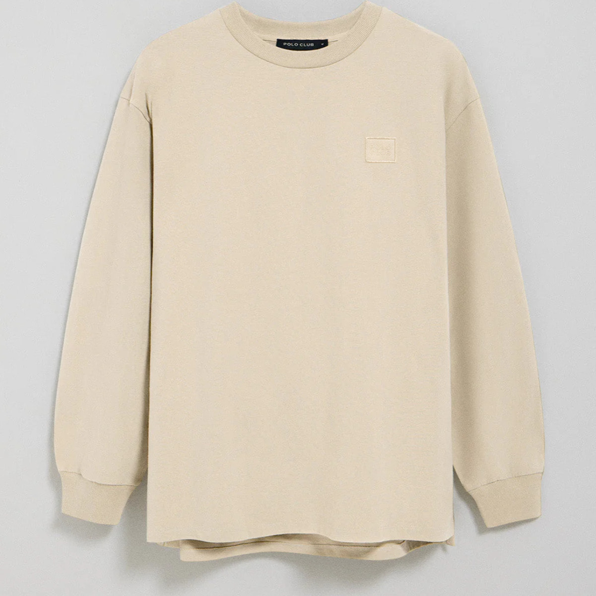 Camiseta de manga larga y cuello redondo color crudo con detalle Polo Club