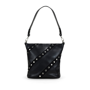 Bolso cubo negro con tachas metálicas
