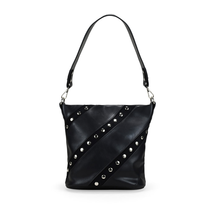 Bolso cubo negro con tachas metálicas
