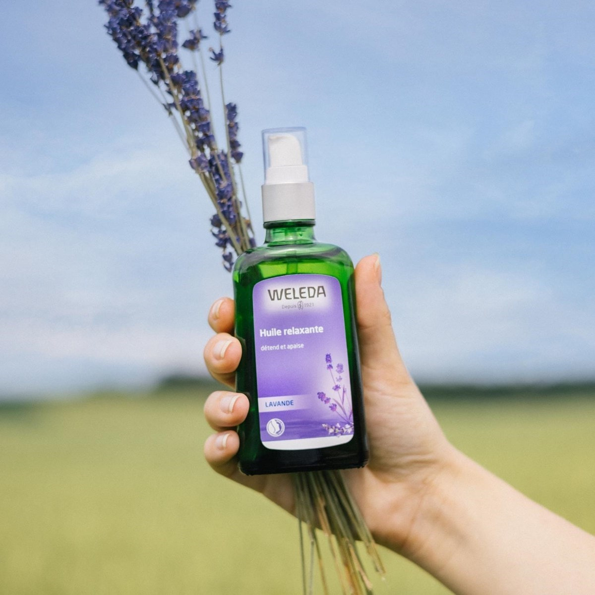 WELEDA - Duo Huile relaxante à la Lavande  - Soin corporel - Détend et ressource -  Vegan* -  Certifié Natrue** - Flacon-pompe 100 ml  x 2